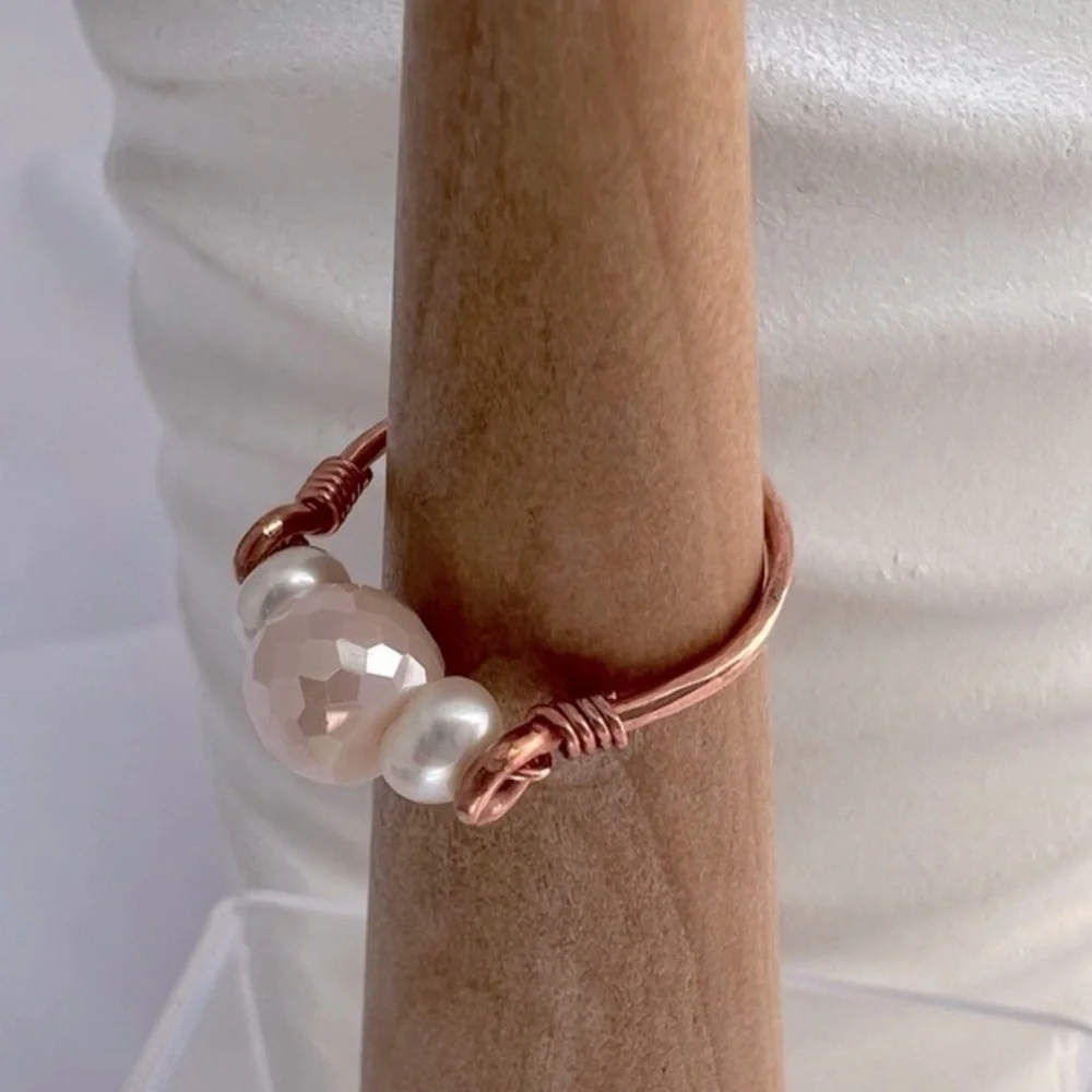 Freshwater Pearls & Pink Glass Beaded Copper Ring